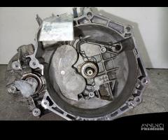 CAMBIO MANUALE COMPLETO OPEL Astra J S. Wagon 5556 - 1