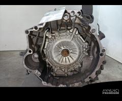 CAMBIO MANUALE COMPLETO AUDI A4 Avant (8ED) 01J301 - 1