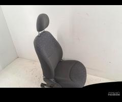 Sedile anteriore sinistro Toyota Yaris 1.3 B 2002