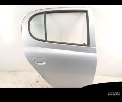 Porta posteriore destra Toyota Yaris 1.3 B 2002