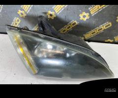 FARO ANTERIORE DESTRO FORD Focus Berlina 3Â° Serie - 3