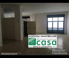 Rif.LC25|Locale commerciale Caltanissetta