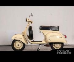 Coppia Cofani laterali Piaggio Vespa 150 GL VLA1T - 12