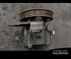 POMPA STERZO PER NISSAN NAVARA 2.5 dCi 2007