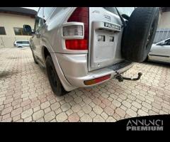 PARAURTI POSTERIORE PER PAJERO V60 GLS 2003