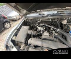 MOTORE PER MITSUBISHI PAJERO V60 2.5 TD 2003