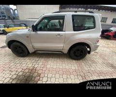 RICAMBI PER MITSUBISHI PAJERO V60 2.5 TD 2003