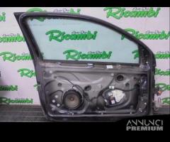 PORTA SINISTRA PER VW GOLF 5 - V ANNO 2004