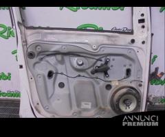 PORTA ANTERIORE SINISTRA PER VW CADDY 2K 2006 - 6