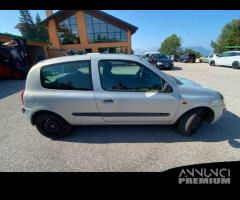 RICAMBI PER RENAULT CLIO II 1.1 BENZINA 2004