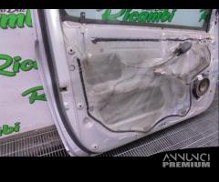 PORTA SINISTRA PER TOYOTA YARIS ANNO 2002 - 7