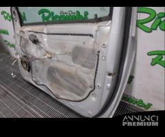 PORTA DESTRA PER TOYOTA YARIS ANNO 2002