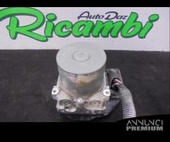 POMPA ABS PER TOYOTA RAV4 III 2.2D-CAT 2011