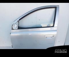 670020D170 PORTA ANTERIORE SX TOYOTA YARIS (P1) (1 - 1