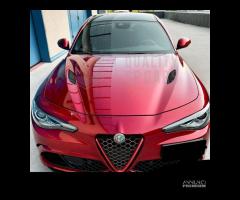 Cover Griglia per Alfa Romeo Giulia Cornice Rossa - 9