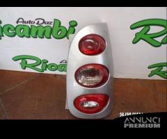 FANALINO POST. DESTRO PER FORTWO C450 2004