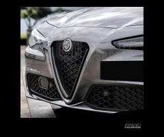 Cover Griglia per Alfa Giulia Cornice Nero Lucido