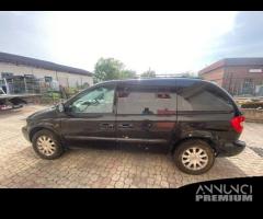 RICAMBI PER CHRYSLER VOYAGER IV 2.5 CRD 2003