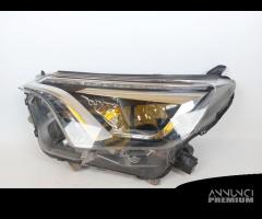 8117042650 FANALE ANTERIORE SX TOYOTA RAV-4 (A4) 2