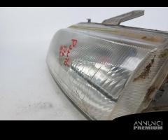 39770381 FANALE ANTERIORE SX FIAT PUNTO I (176) (1