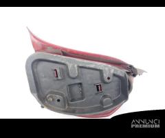 89022548 FANALE POSTERIORE SX CITROEN C5 (X4) (200 - 3