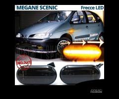 Frecce LED Dinamiche RENAULT MEGANE SCENIC Nere