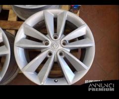 CERCHI PER MEGANE III DA 17 X 7 ET 49 2012