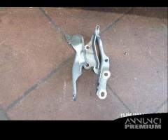 COFANO CON CERNIRE PER TOYOTA RAV4 ANNO 2003