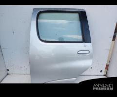 6700452030 PORTA POSTERIORE SX TOYOTA YARIS VERSO - 1