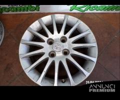 CERCHIO IN LEGA YARIS XP90 15 X 5.5 ET 45 2008