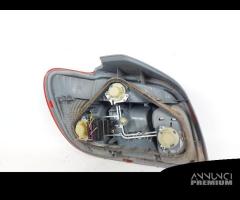 8155052130 FANALE POSTERIORE DX TOYOTA YARIS (P1)