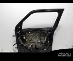 6800153R00000 PORTA ANTERIORE DX SUZUKI SWIFT V (A