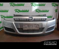 PARAURTI ANTERIORE PER OPEL ASTRA H 2006