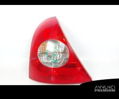 FANALE POSTERIORE SX RENAULT CLIO II (BB-CB-SB) 82