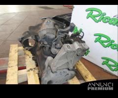 CAMBIO 5 MARCE PER VW GOLF 4 1.8 BENZINA 2003 - 6