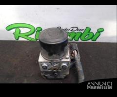 POMPA ABS PER RAV4 III 2.2D-CAT ANNO 2006 - 3