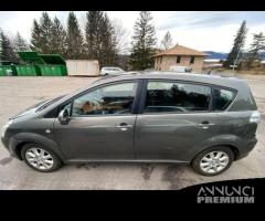 RICAMBI TOYOTA COROLLA VERSO R10 2.2 D-4D 2007