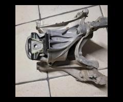 Supporto telaio motore destro e sinistro  audi A4 - 9