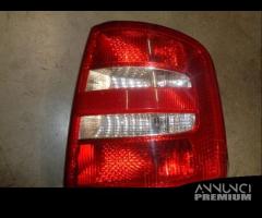 FANALINO POSTERIORE DESTRO SKODA FABIA 6Y 2002