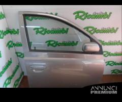 PORTA ANTERIORE DESTRA TOYOTA YARIS 2002