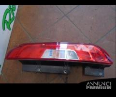 FANALINO POSTERIORE DESTRO FIAT DOBLO 2020