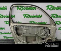 PORTA SINISTRA PER TOYOTA RAV4 ANNO 2003