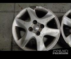 CERCHI PER COROLLA E120 DA 15 X 6 ET 45 2005