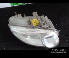 FARO ANTERIORE DESTRO ALFA ROMEO 147 ANNO 2001