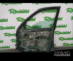 PORTA ANTERIORE DESTRA FREELANDER TD4 2005