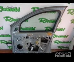 PORTA ANTERIORE DESTRA PER SANDERO B90 2011