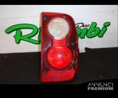 FANALINO POSTERIORE DESTRO FREELANDER TD4 2005