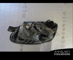 FARO ANTERIORE DESTRO PER HYUNDAI ACCENT 2003