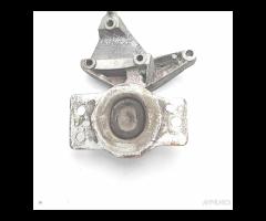 8200108112 Supporto sospensione motore Renault Meg - 2