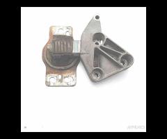 8200108112 Supporto sospensione motore Renault Meg - 6